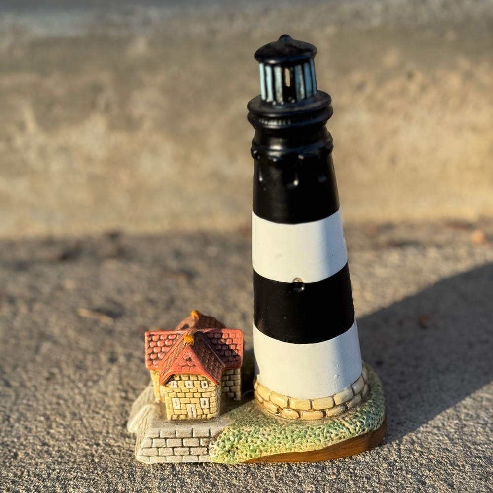 Fire Island Lefton‎ Lighthouse Figurine
